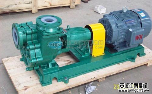 自吸式離心泵構造